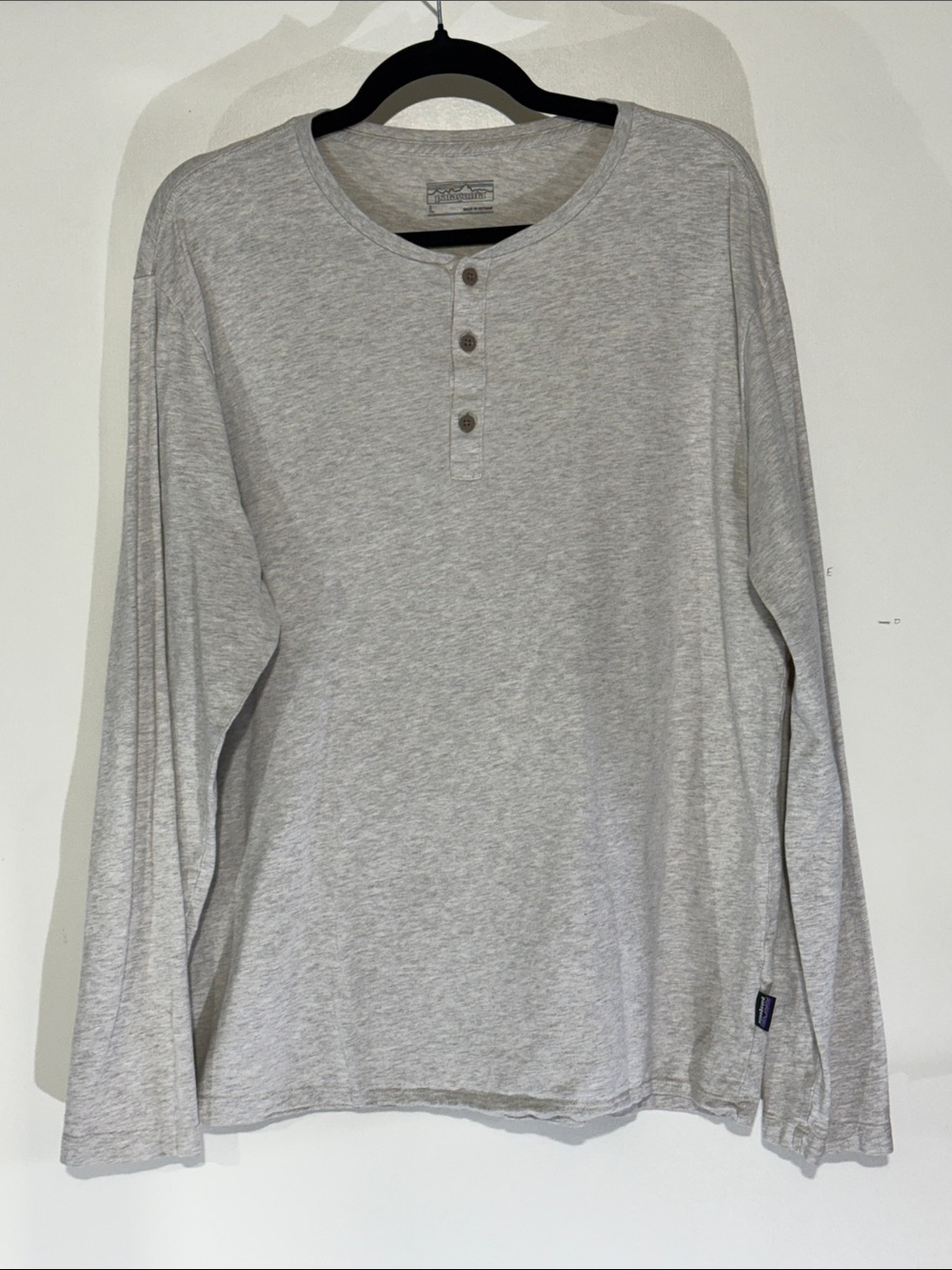 Patagonia Light Gray Oatmeal Long-Sleeve Henley Size Large